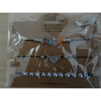 Armband set van 3 op 1 kaart met hart in de kleuren zwart of oranje